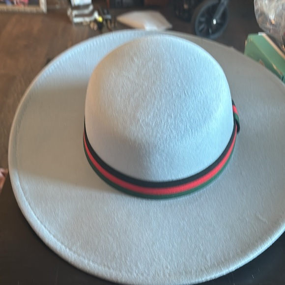 Hat - Picture 2 of 3